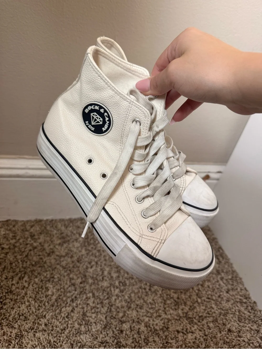 Rock & Candy by Zigi White High-Top Platform Sneakers Size 8